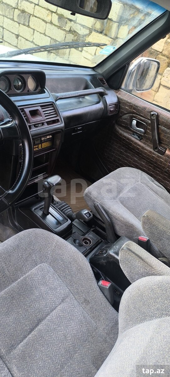Mitsubishi Pajero, 1993 il (5)