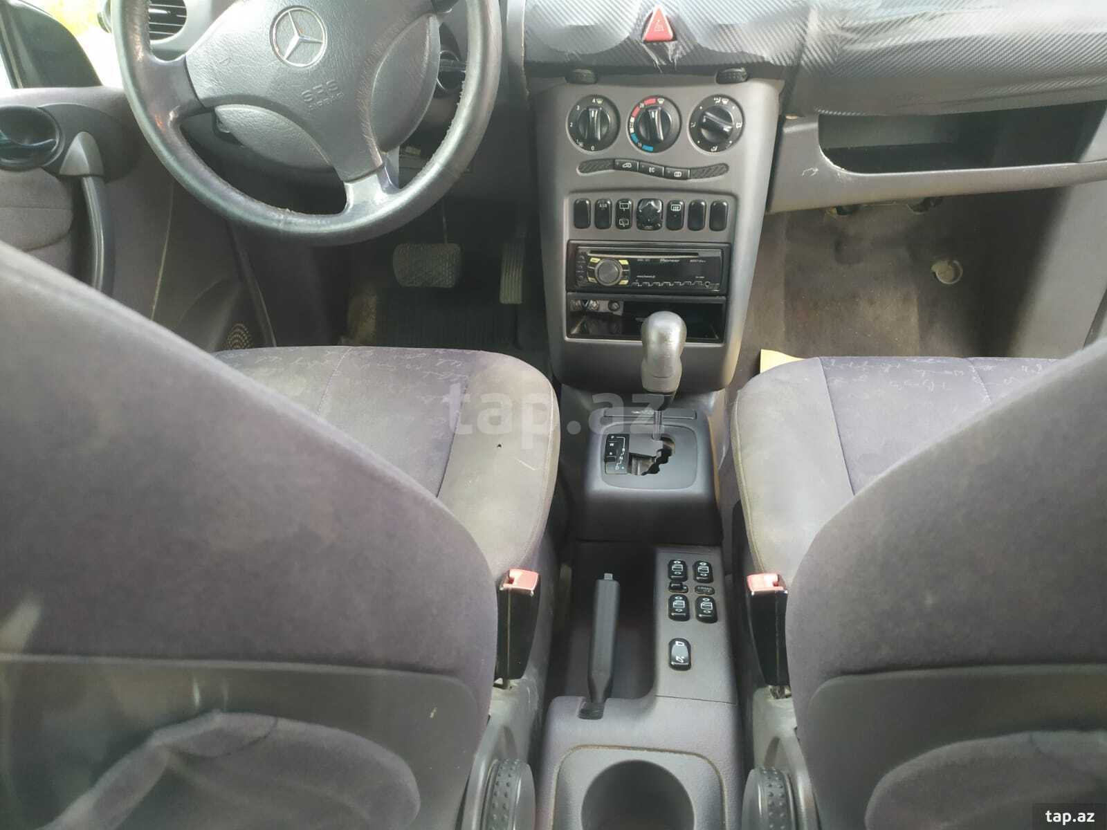 Mercedes A 160, 1999 il (11)
