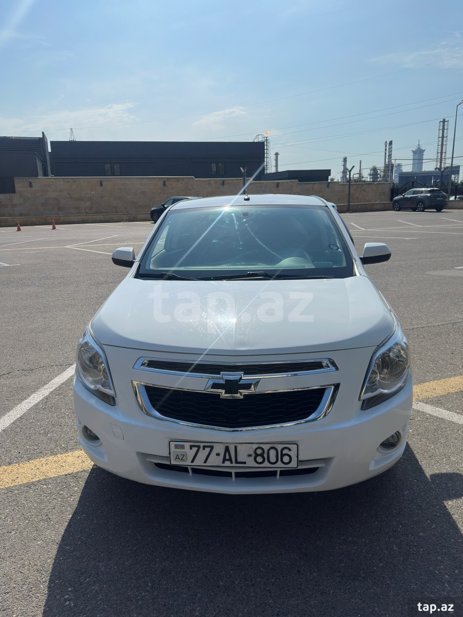Chevrolet Cobalt, 2022 il (8)