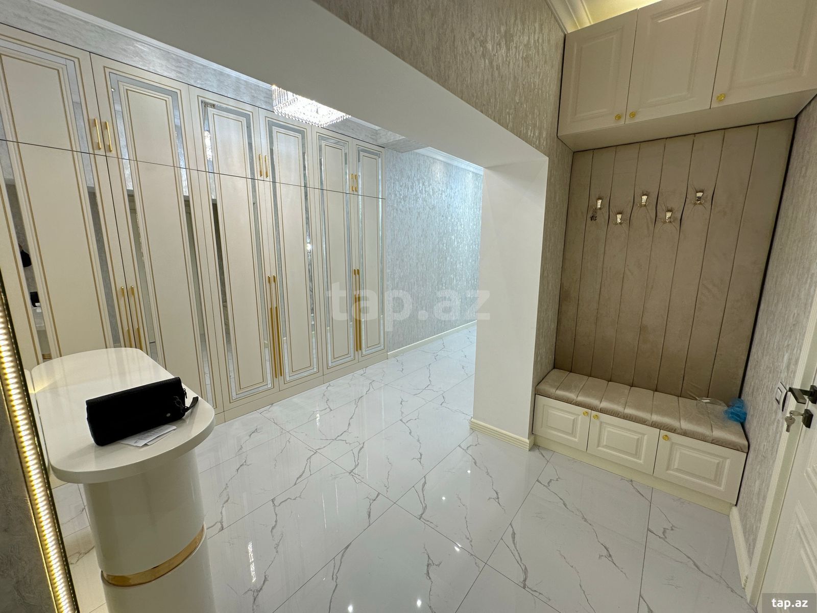 4-otaqlı yeni tikili, Ə.Əliyev küç., 181 m²