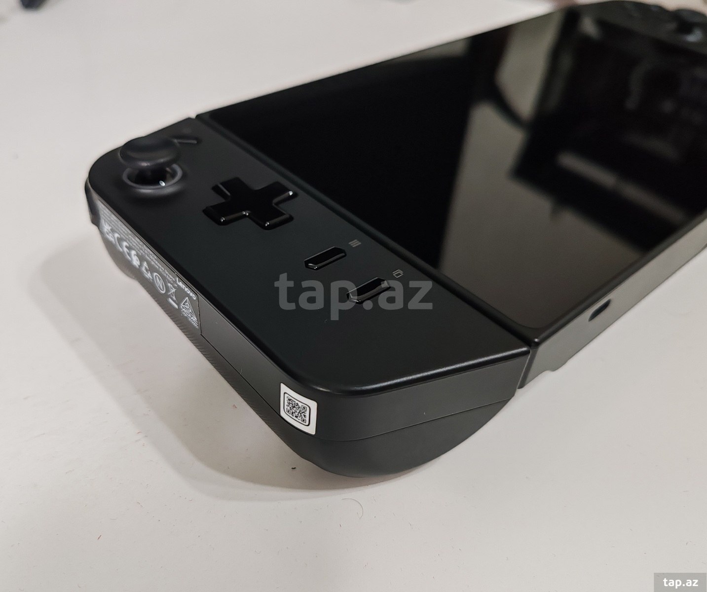 Lenovo Legion Go Z1 Extreme Handheld Console (3)