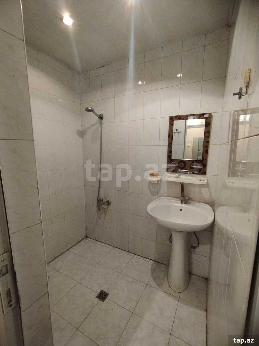 2-otaqlı mənzil kirayə verilir, Gəncə ş., 65 m²