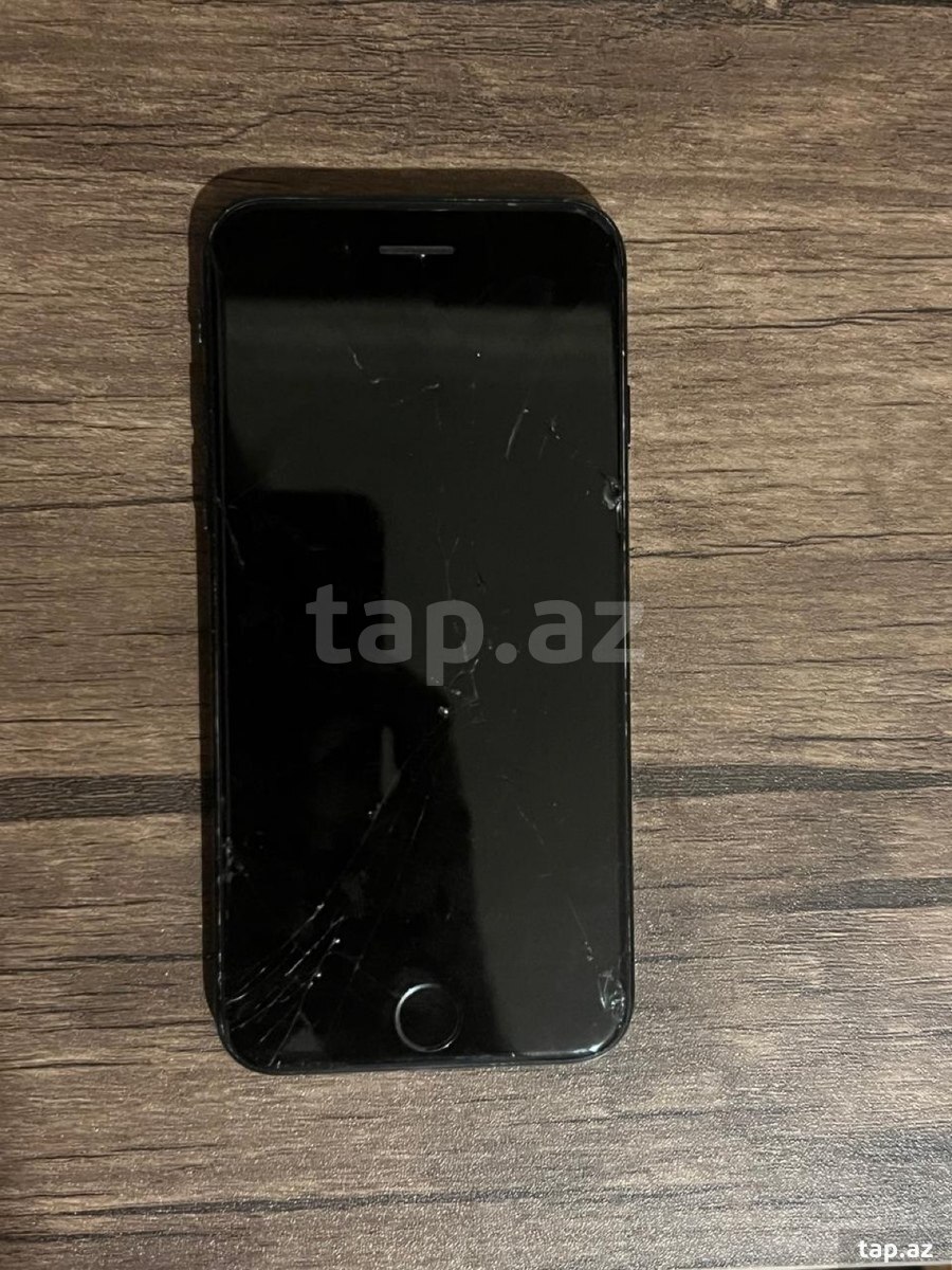 Apple iPhone SE (2020) Black 64GB/3GB (4)