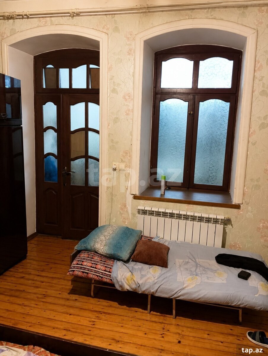 Həyət evi kirayə verilir, 28 May m.