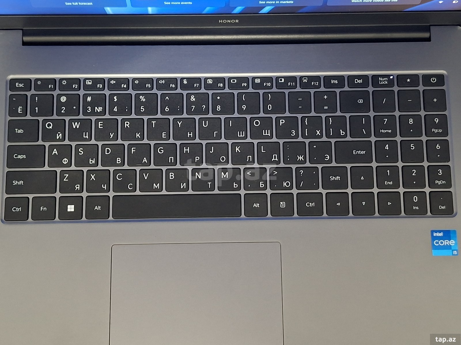 Honor MagicBook X16 (8/512 GB) (2)