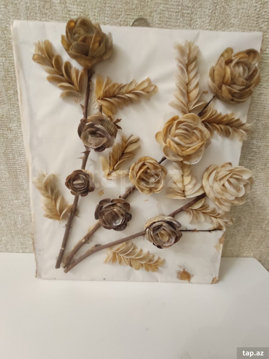 Tabloda gül fiquru