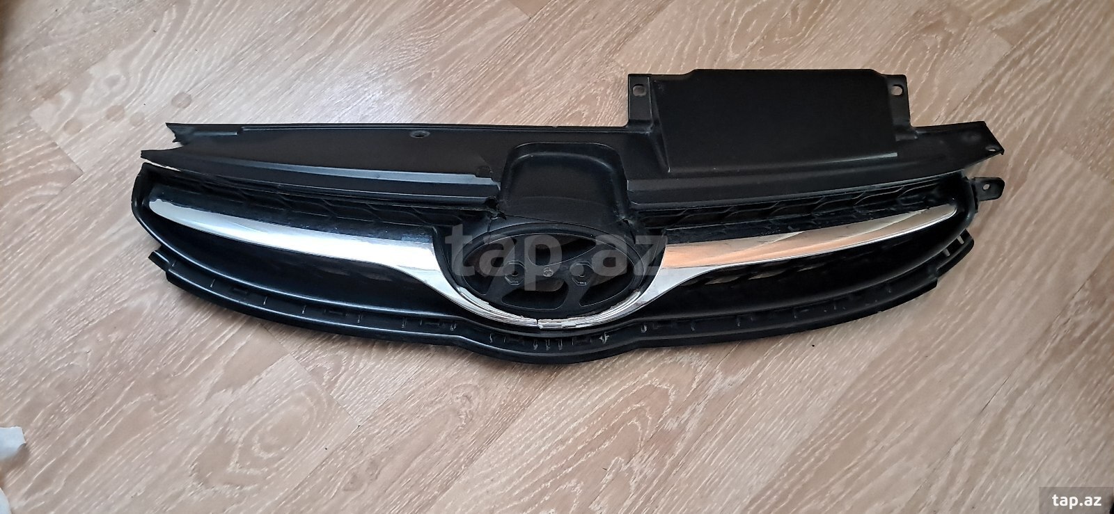 Решётка радиатора Hyundai Elantra