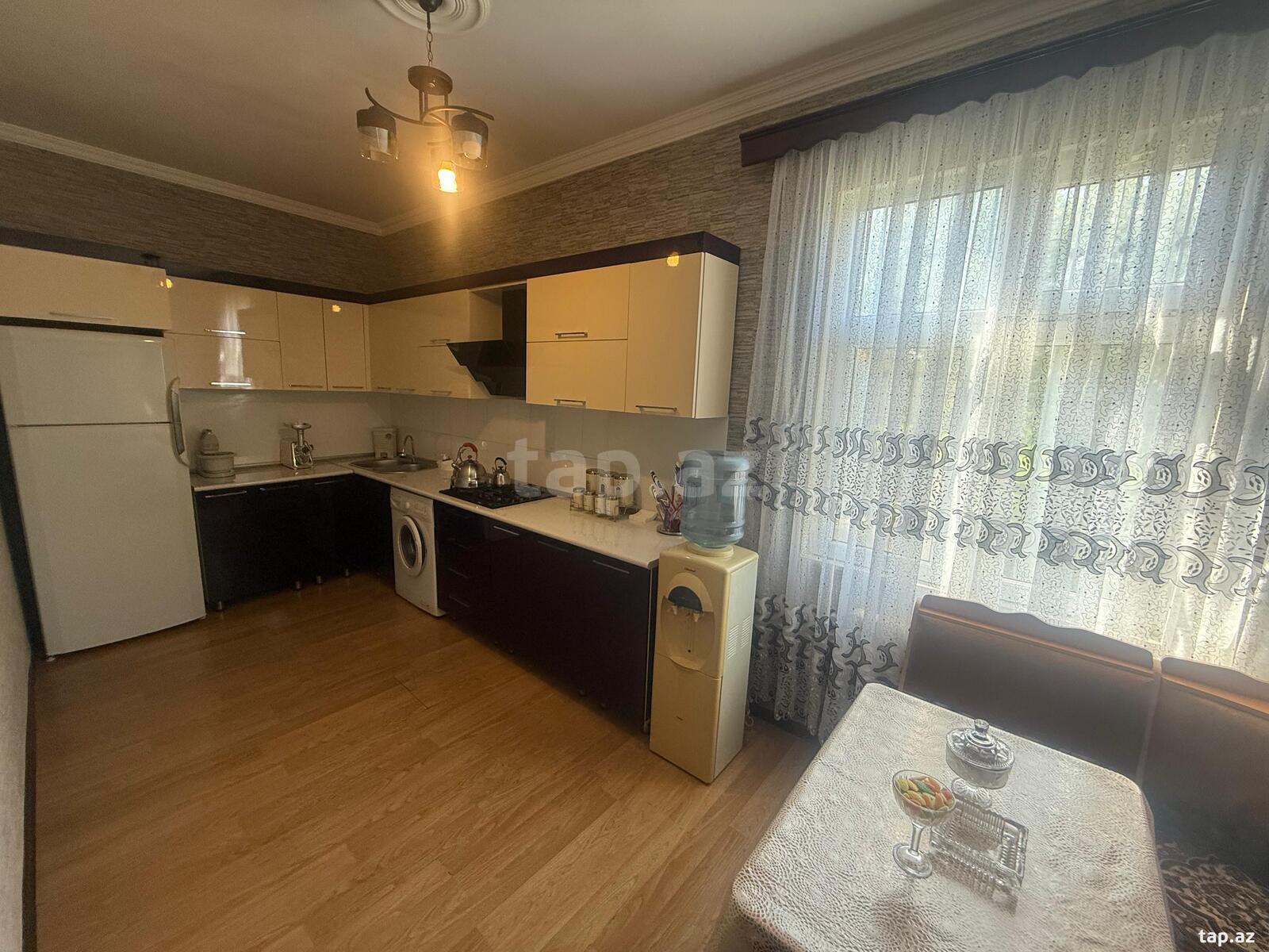 Həyət evi, Maştağa qəs. (10)