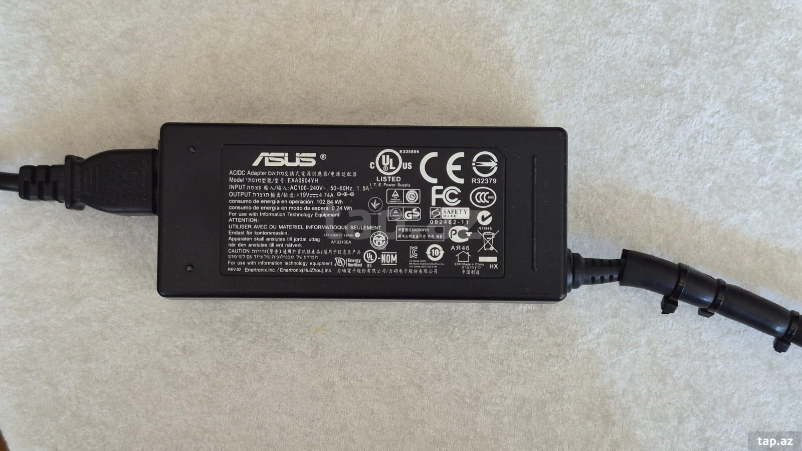 Noutbuk Toshiba Satellite Core i3 (4)