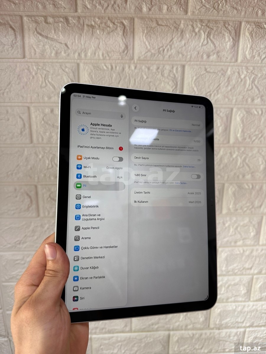 iPad A16 128GB  (2)