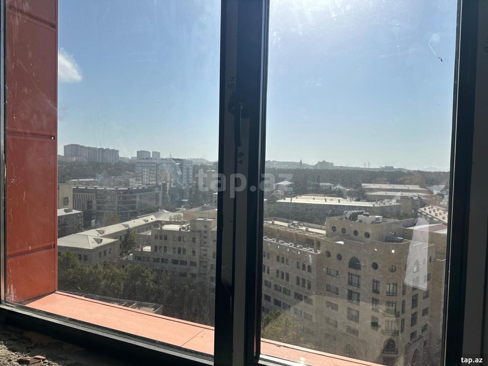 3-otaqlı yeni tikili, Ələsgər Ələkbərov küç., 147.3 m²
