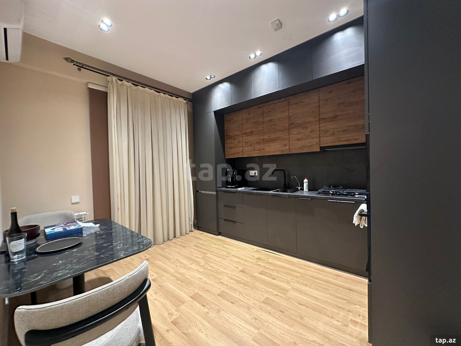 3-otaqlı yeni tikili kirayə verilir, Bayıl qəs., 135 m² (3)