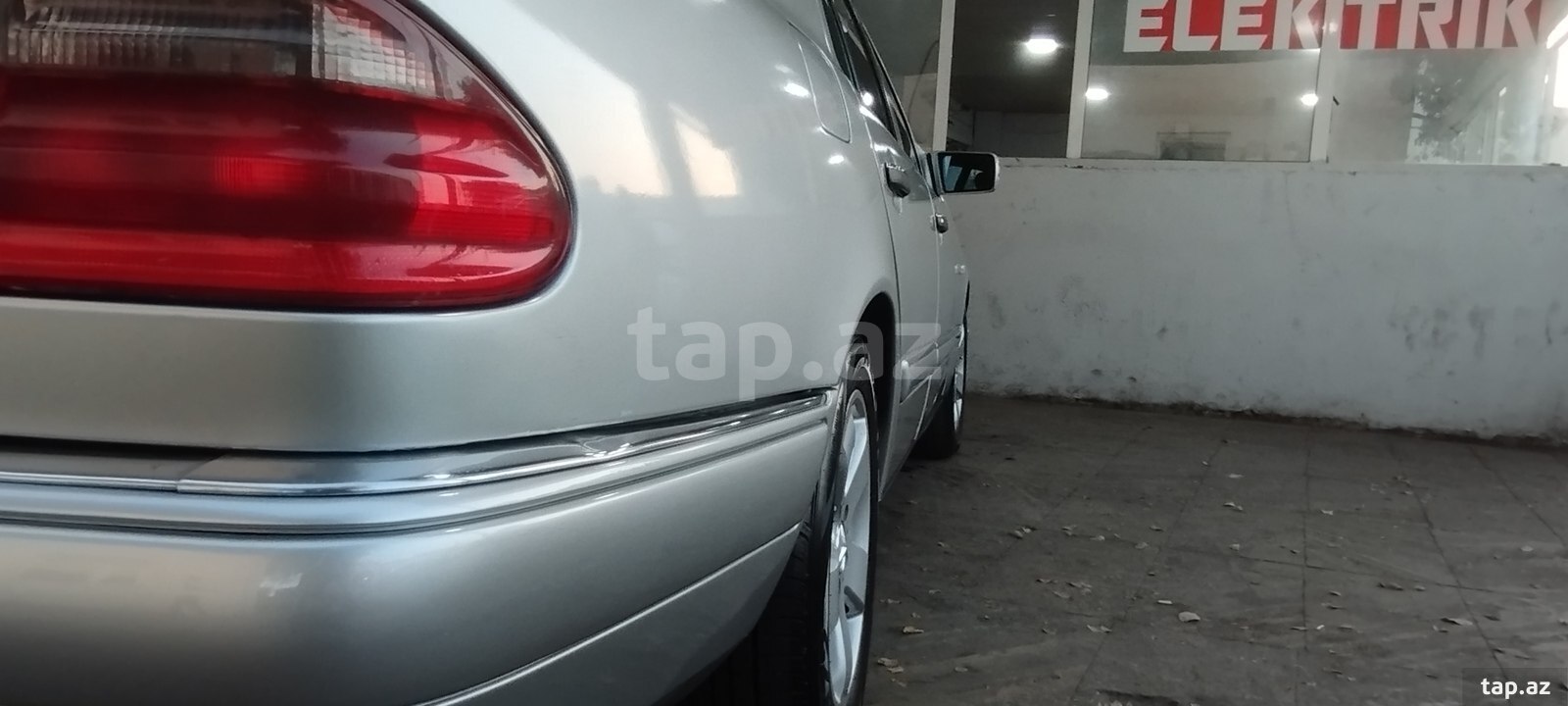 Mercedes E 230, 1996 il (14)