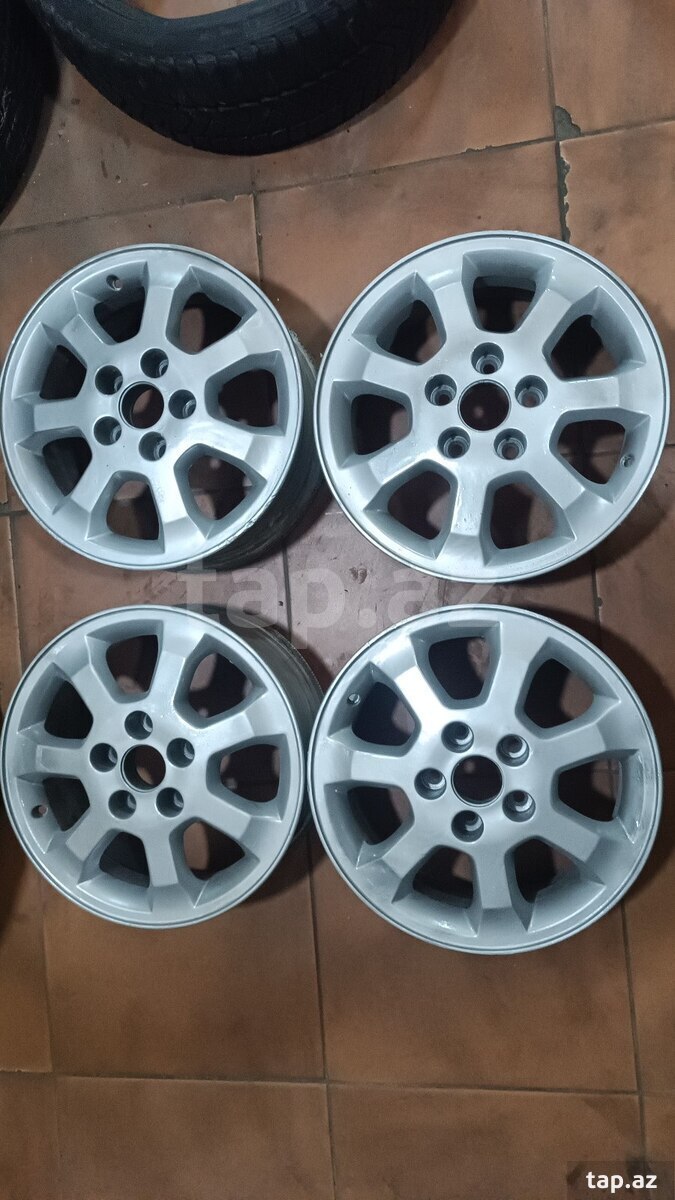 Opel diski R15