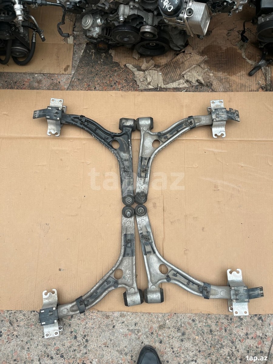 Mercedes W117 asqı qolu