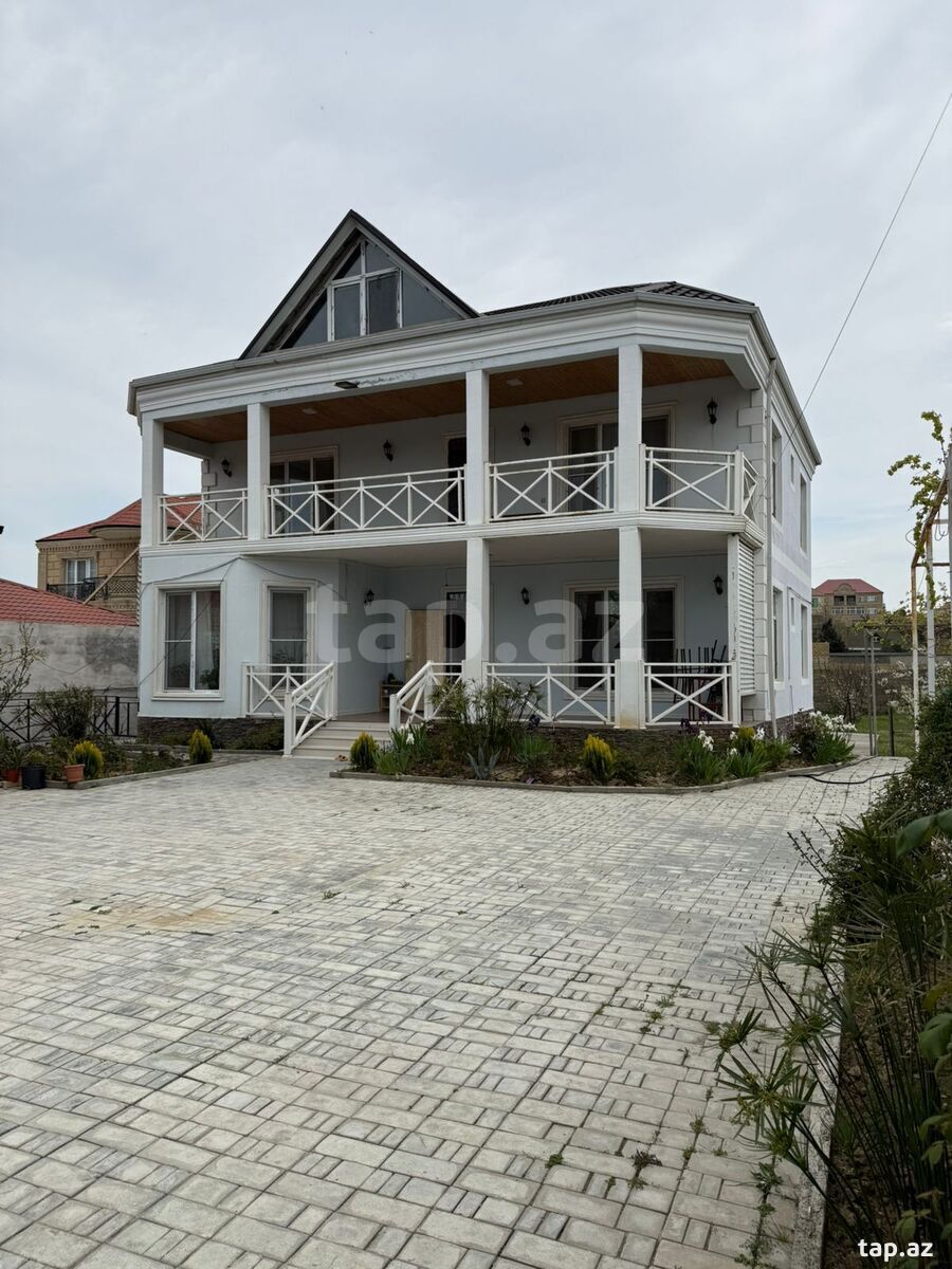 Həyət evi, Novxanı qəs. (17)