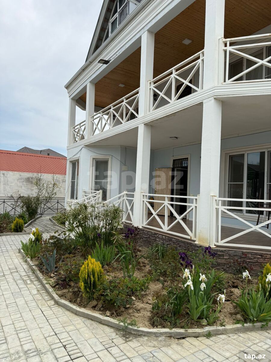 Həyət evi, Novxanı qəs. (28)