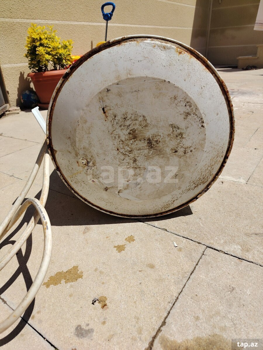 Su qızdırıcısı Ariston (2)