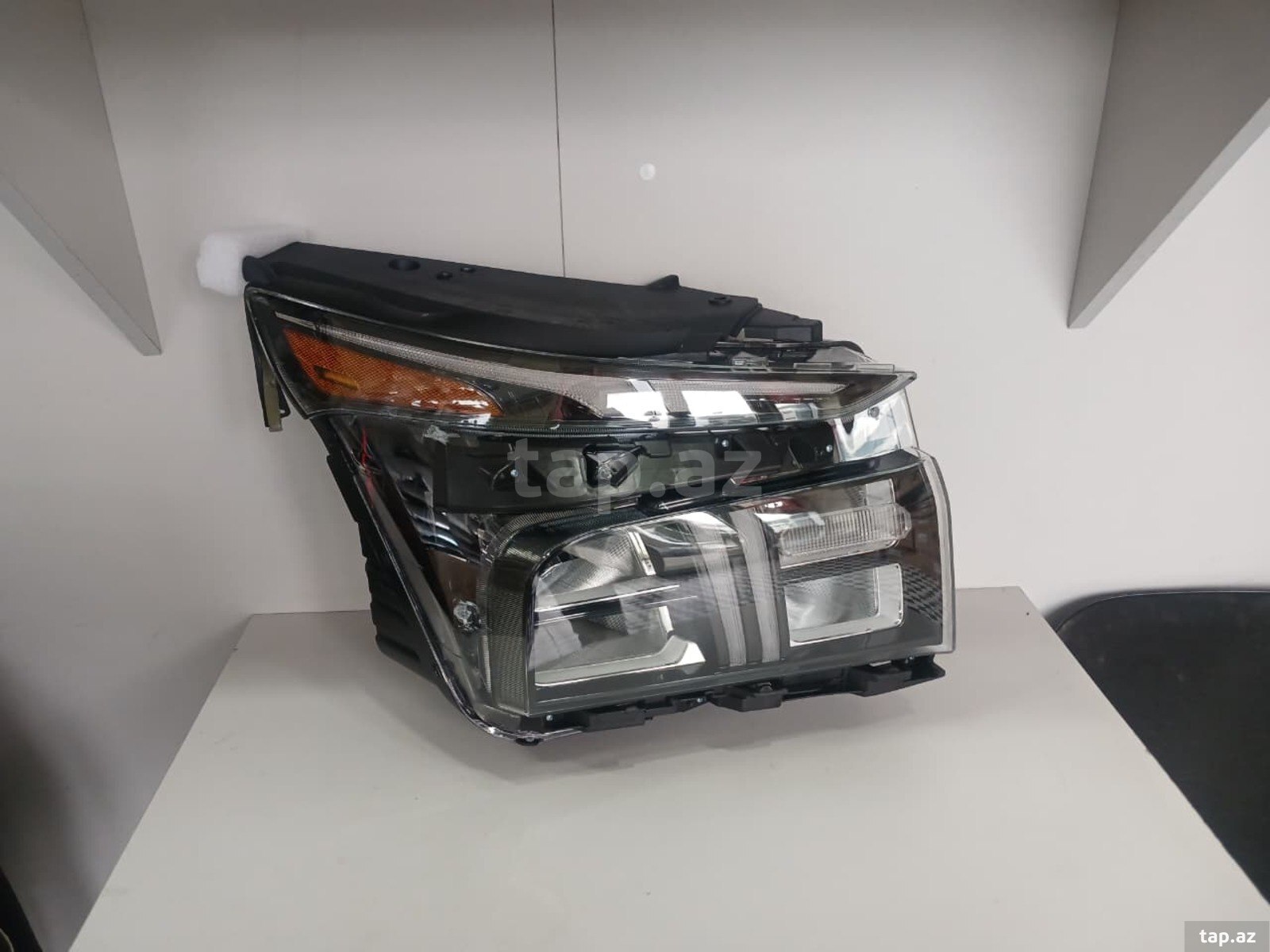 "Hyundai Santa Fe 2023" USA LED farası (4)