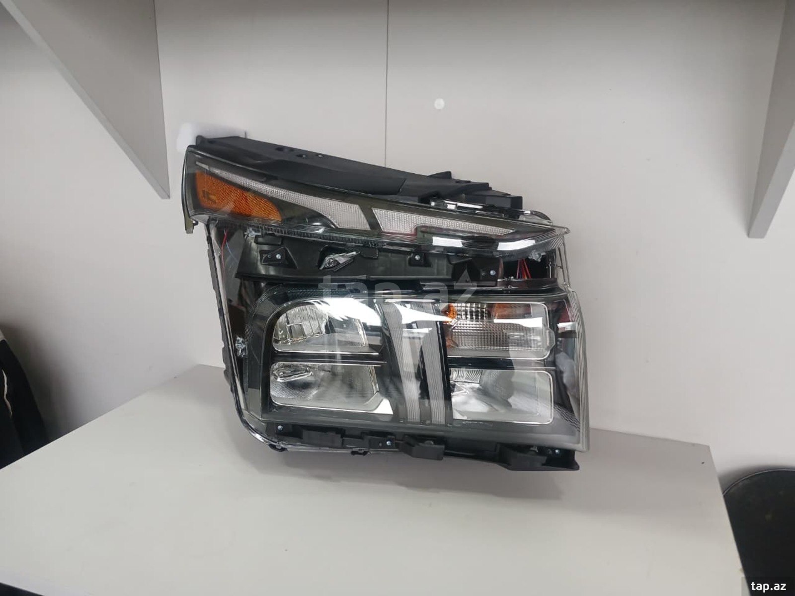 "Hyundai Santa Fe 2023" USA LED farası (2)