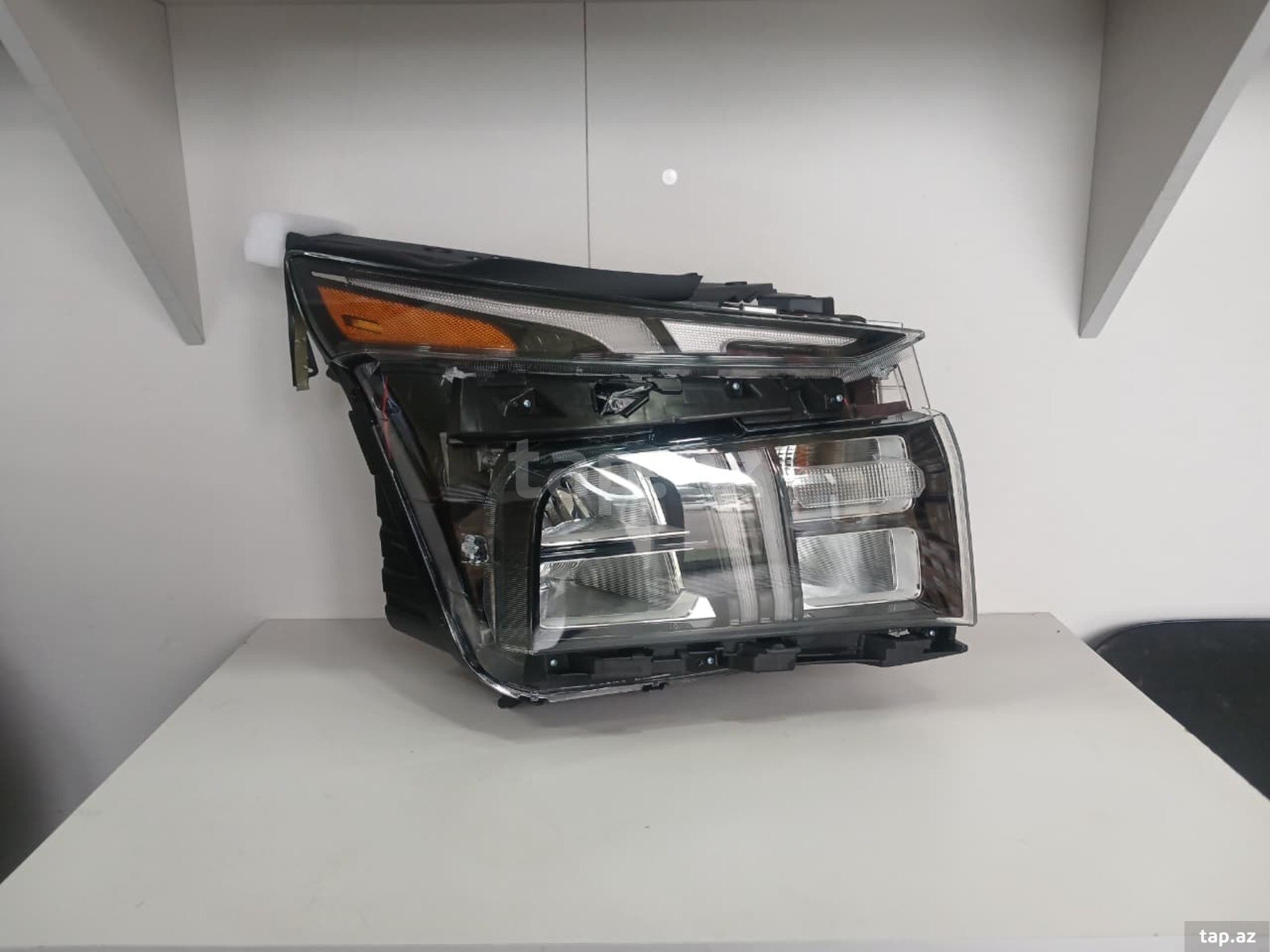 "Hyundai Santa Fe 2023" USA LED farası (3)