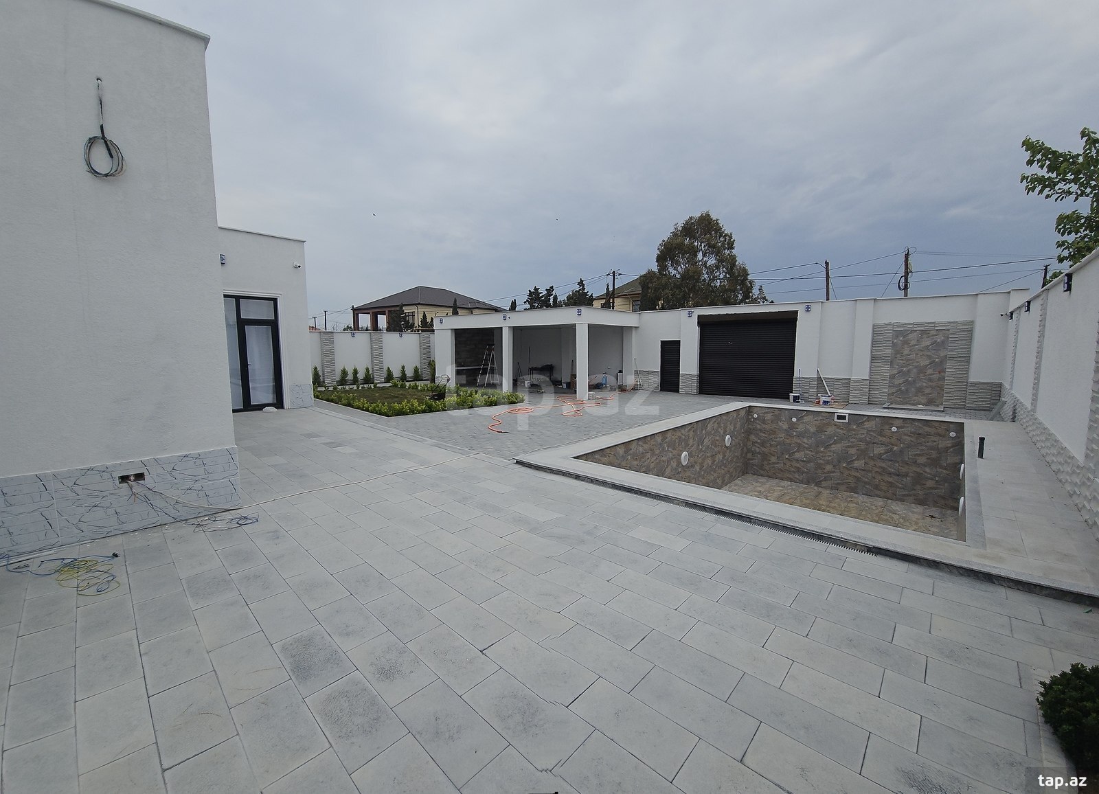 Bağ evi kirayə verilir, Ləhic bağları (10)