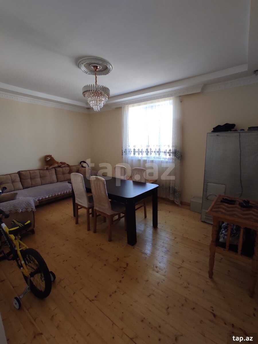 Həyət evi, Novxanı qəs. (11)