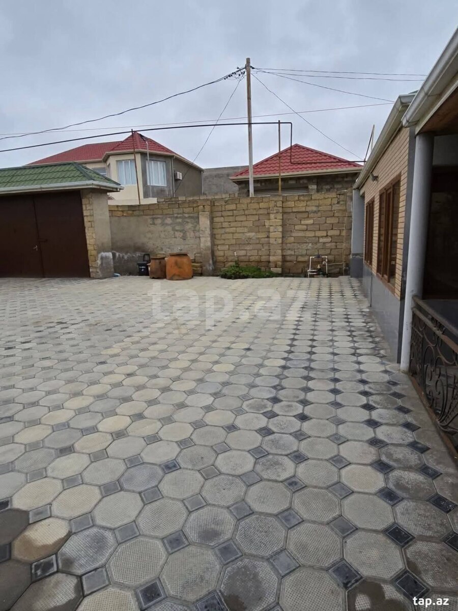 Həyət evi, Novxanı qəs. (10)