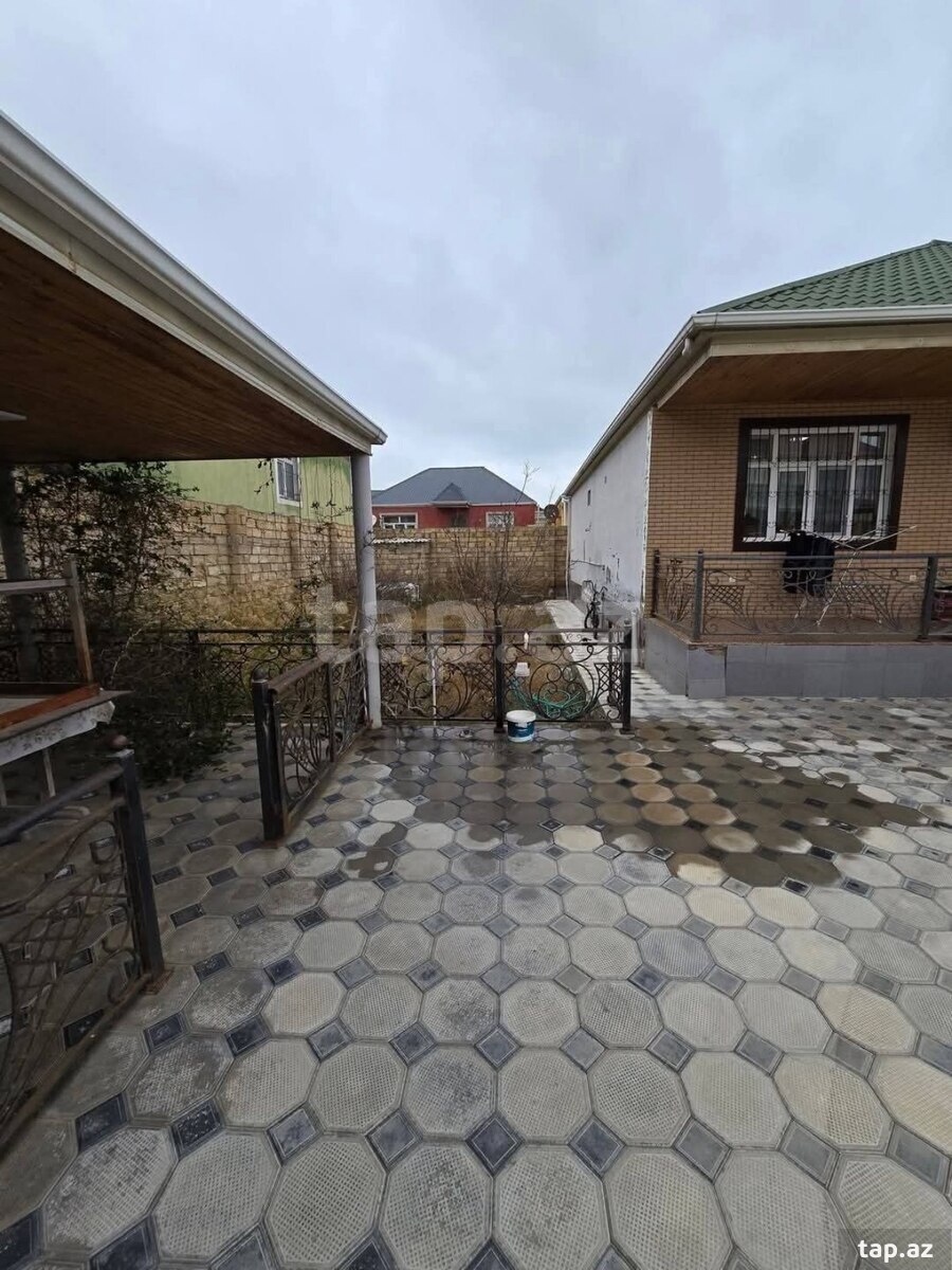 Həyət evi, Novxanı qəs. (6)
