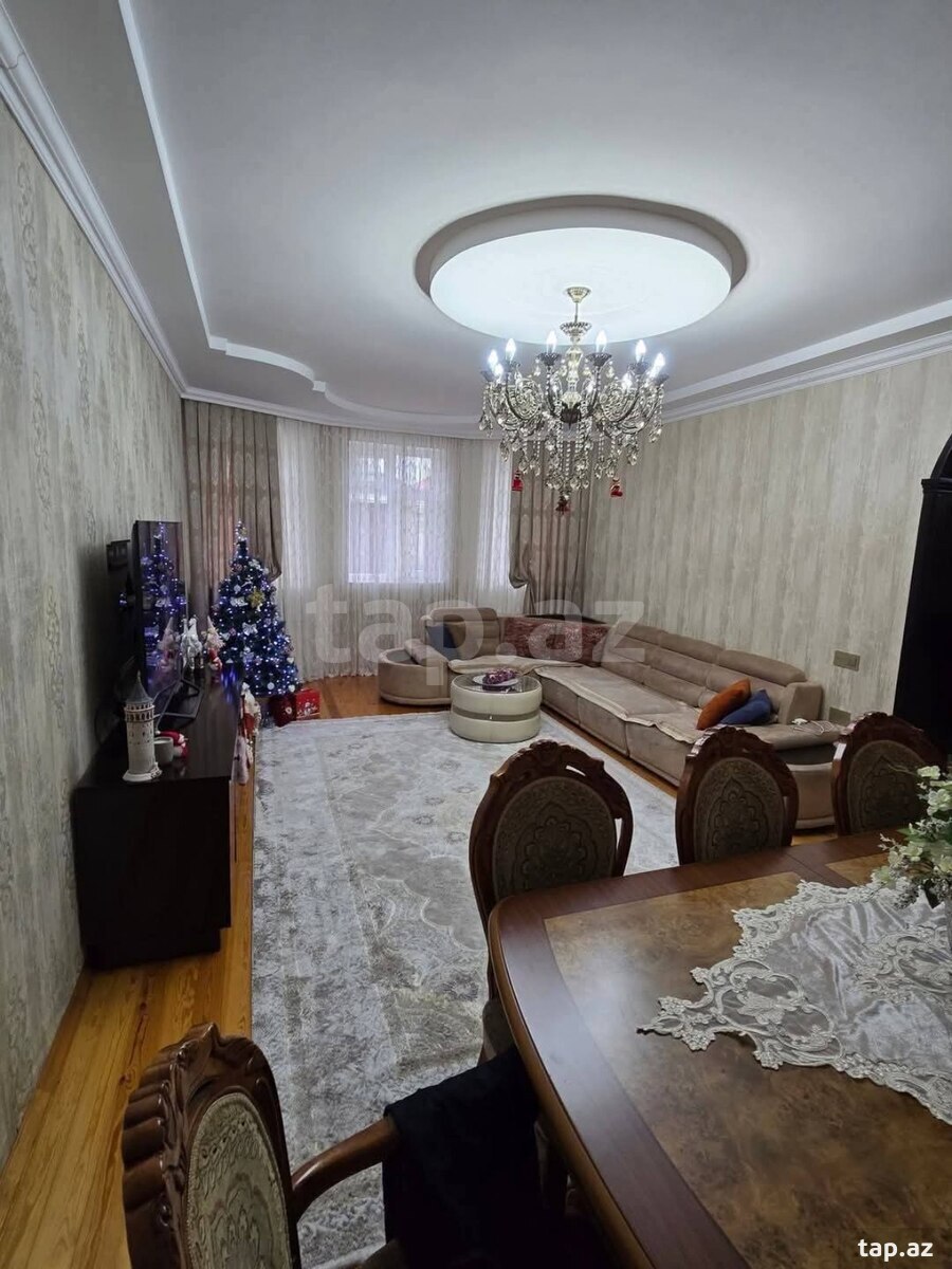 Həyət evi, Novxanı qəs. (13)