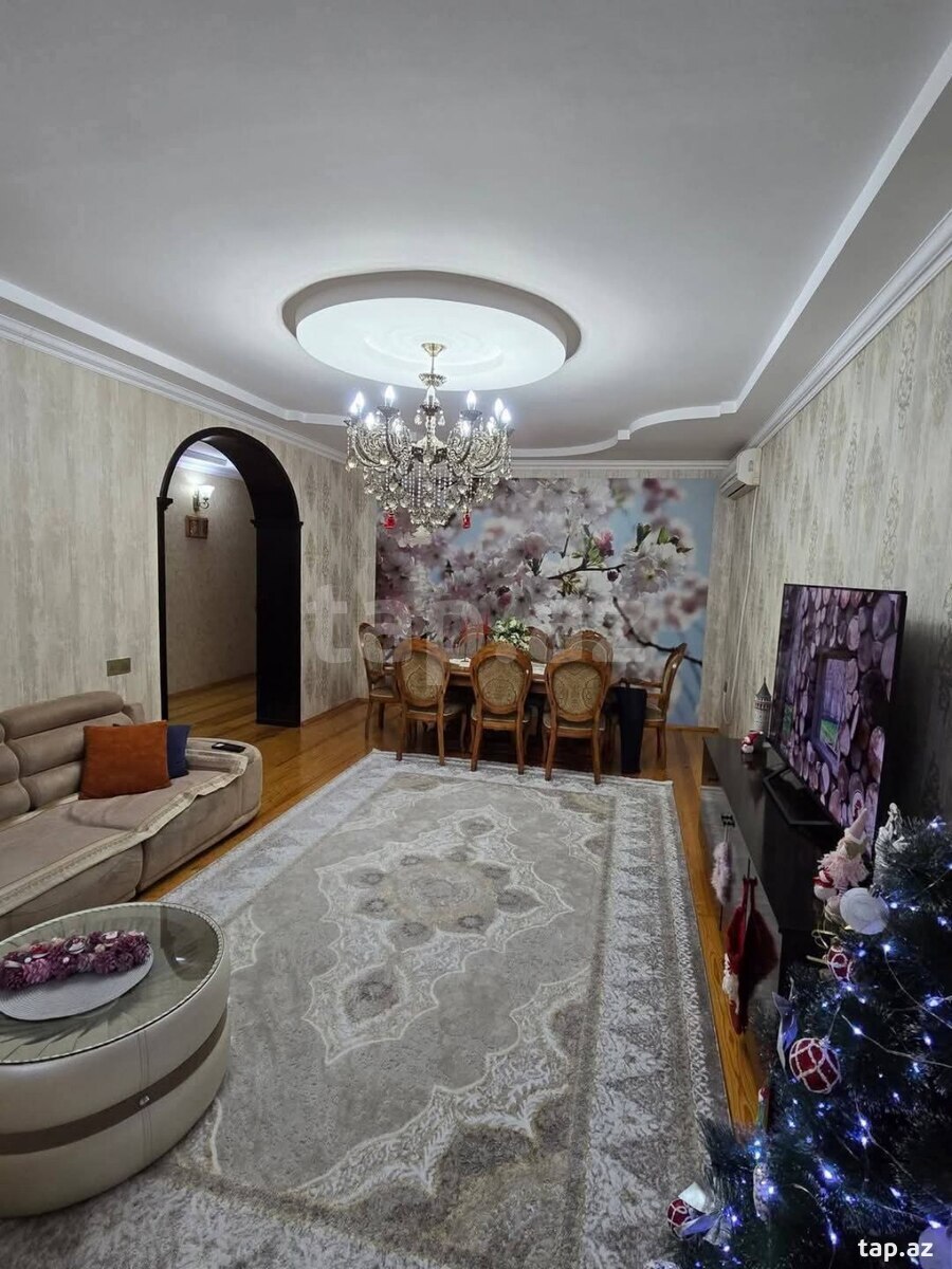 Həyət evi, Novxanı qəs. (19)