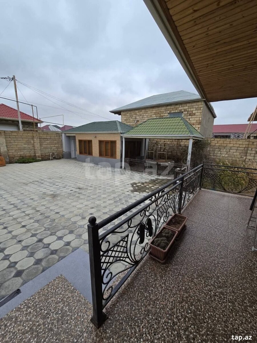 Həyət evi, Novxanı qəs. (30)