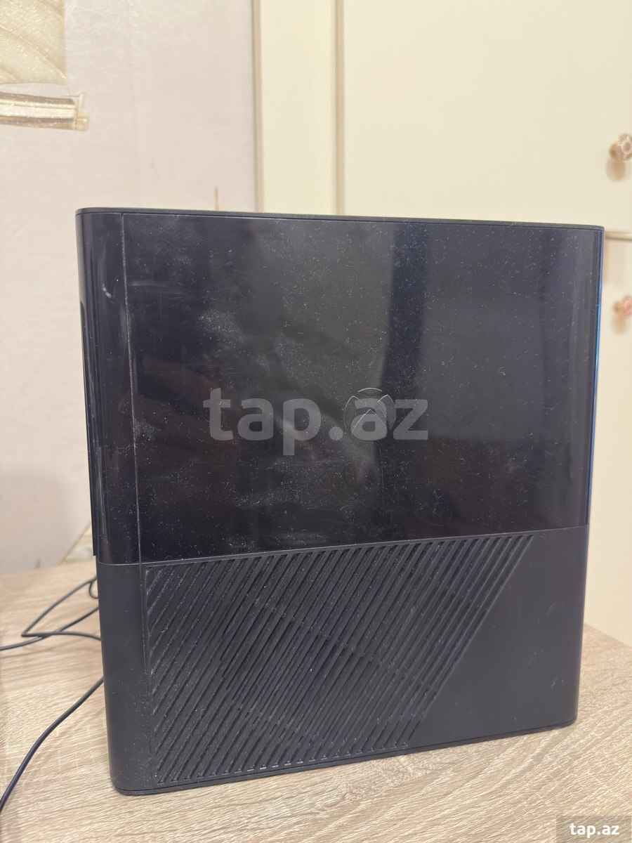Xbox 360E 250GB (2)