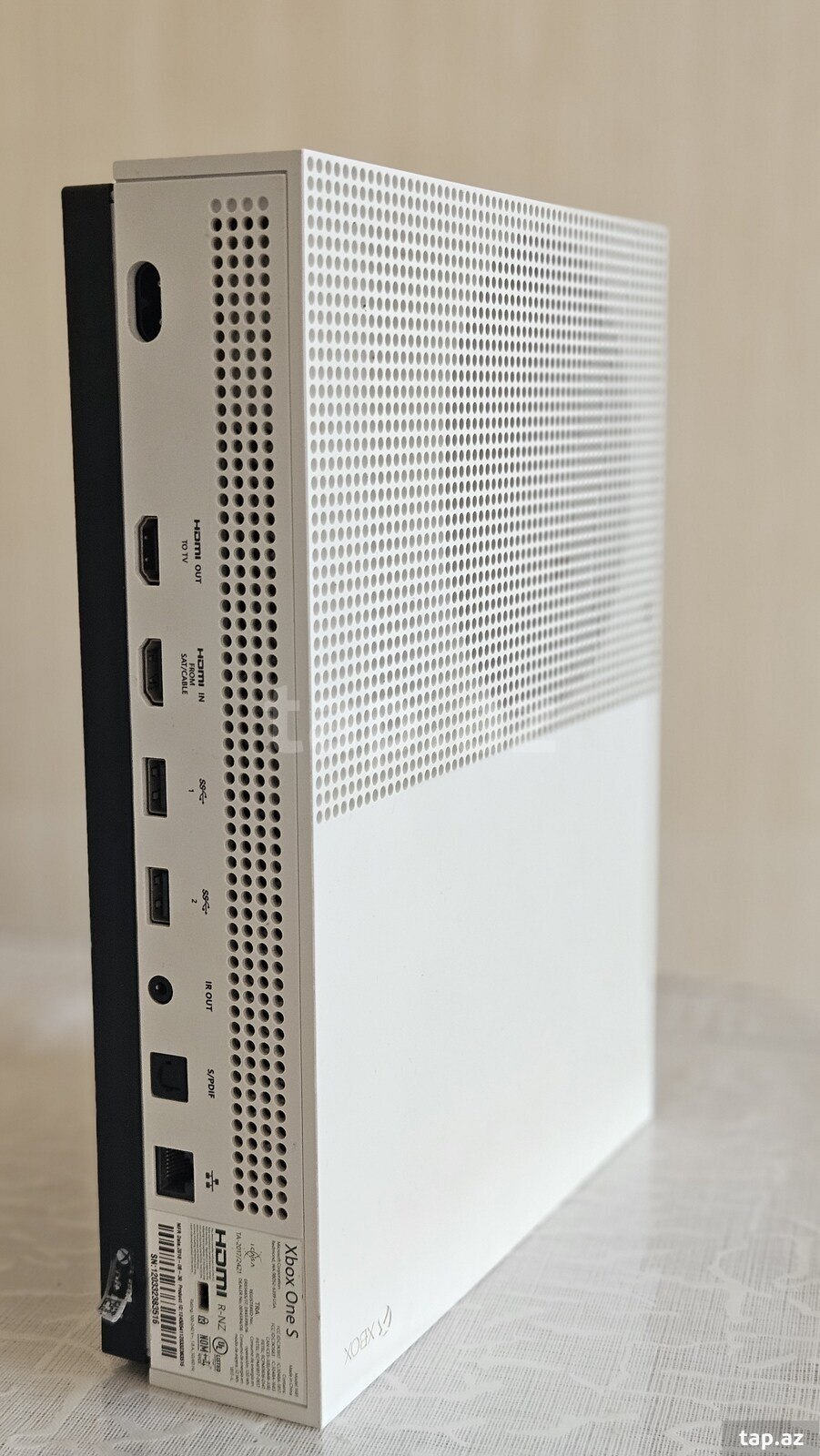 Xbox One S (ssd yaddaş) (2)