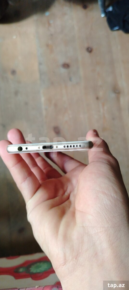 Apple iPhone 6 Gold 32GB (4)