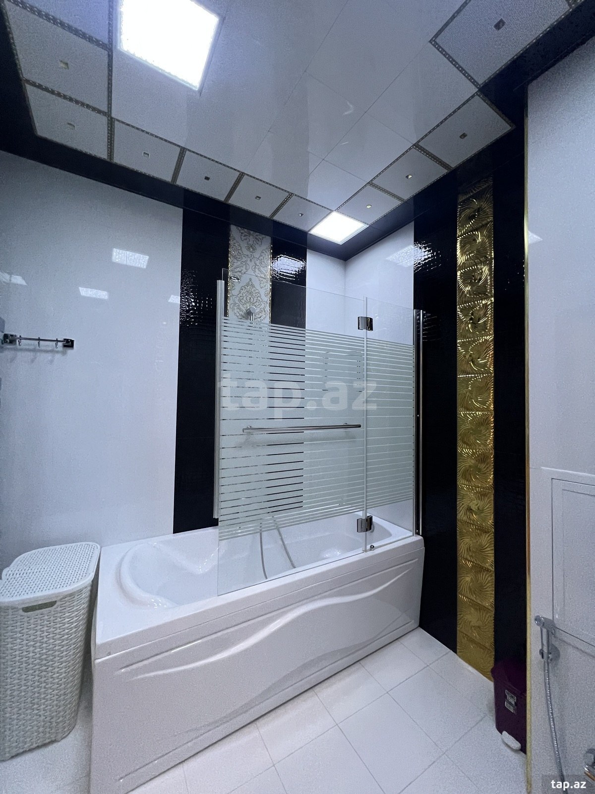 3-otaqlı yeni tikili, Ü. Hacıbəyov küç. Azinko MTK, 205 m²