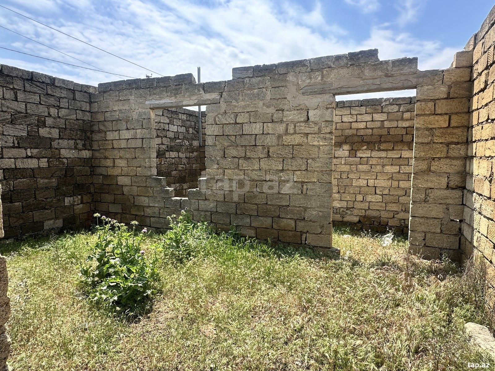2 sot torpaq sahəsi, Novxanı qəs. (2)