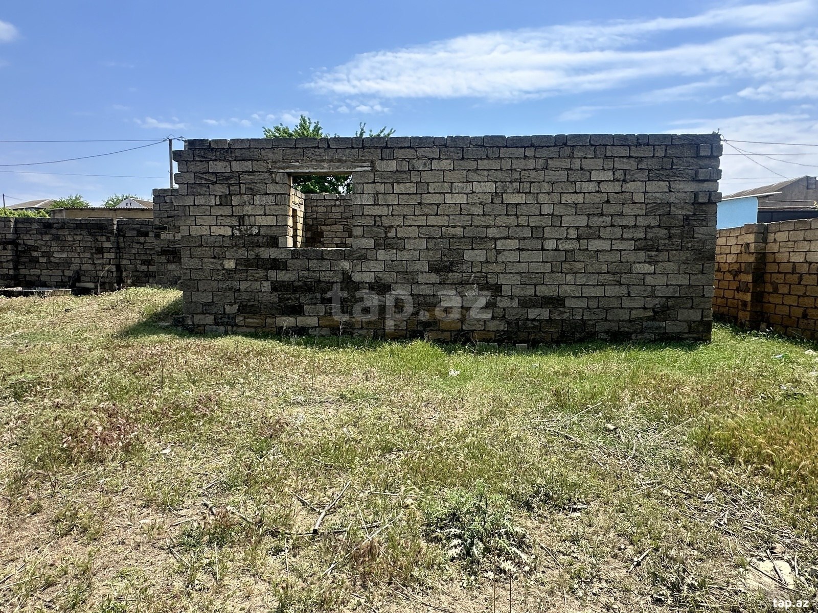 2 sot torpaq sahəsi, Novxanı qəs. (3)