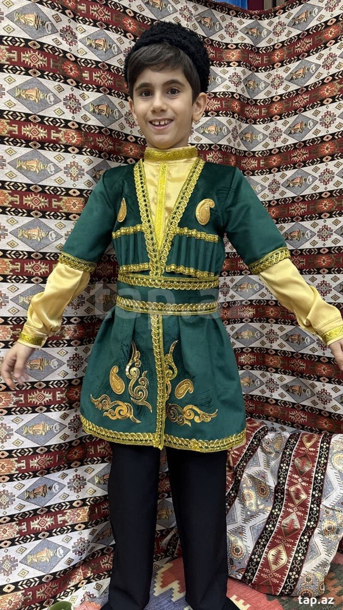 Milli geyimlər (10)