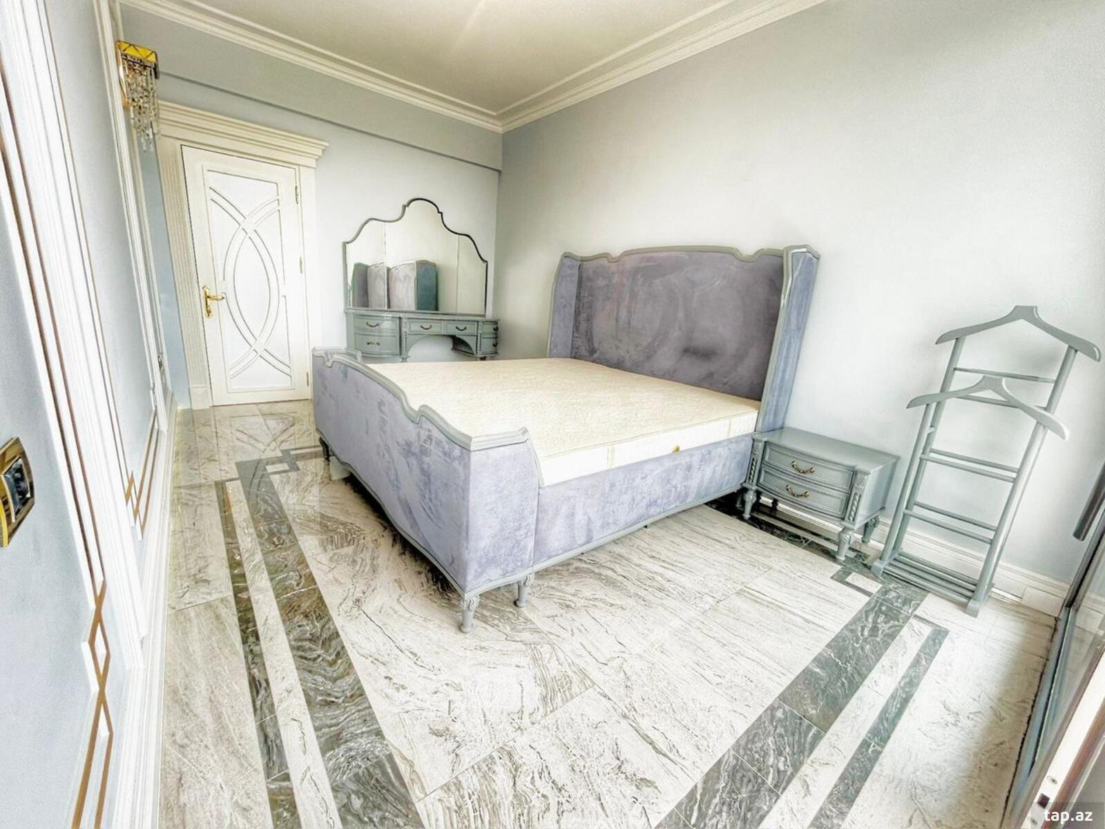 4-otaqlı yeni tikili, Neftçilər pr., 200 m² (4)