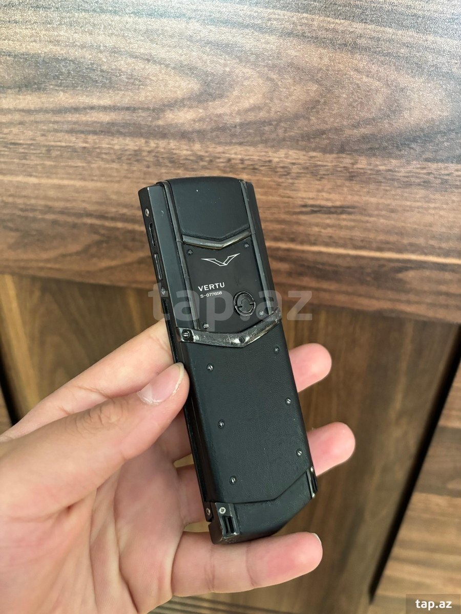 Vertu Signature S Design Pure Black 4GB (5)