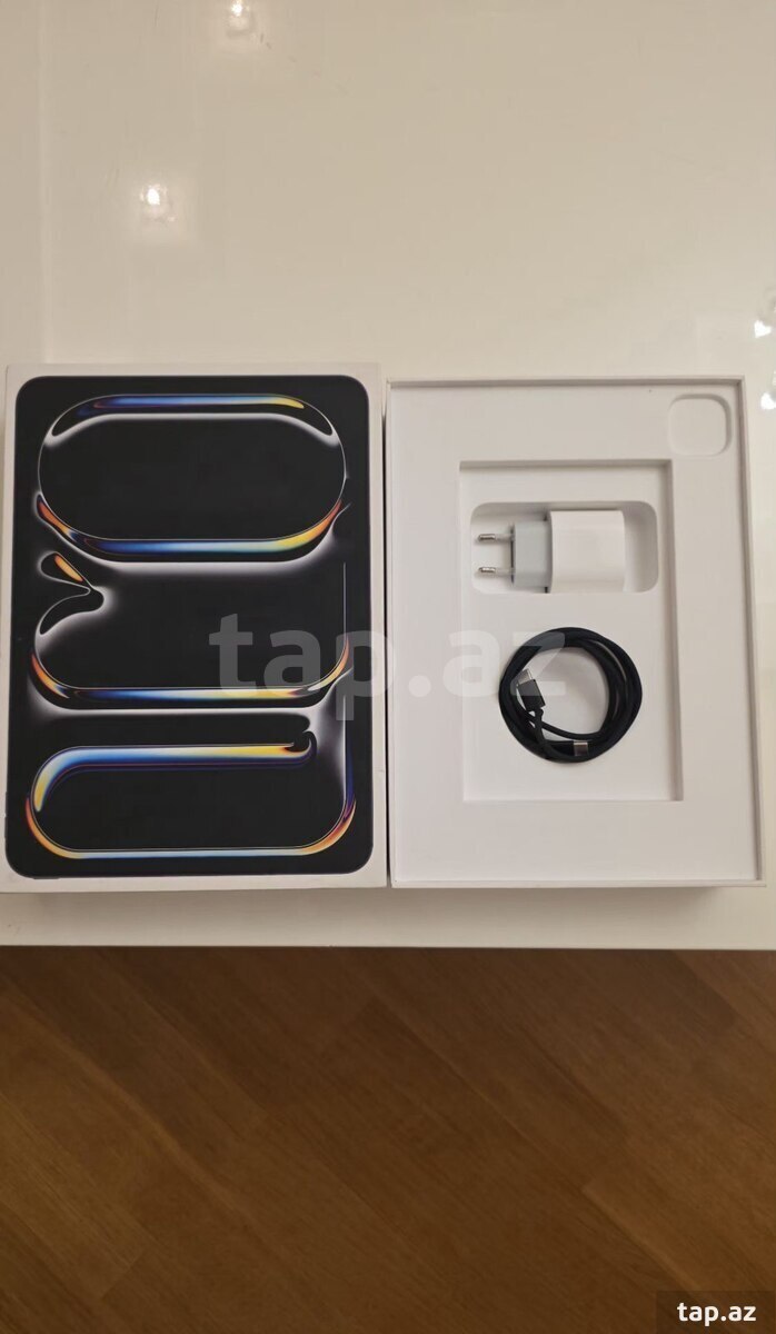 Apple iPad Pro 11 inch M4 256GB Space Black (12)