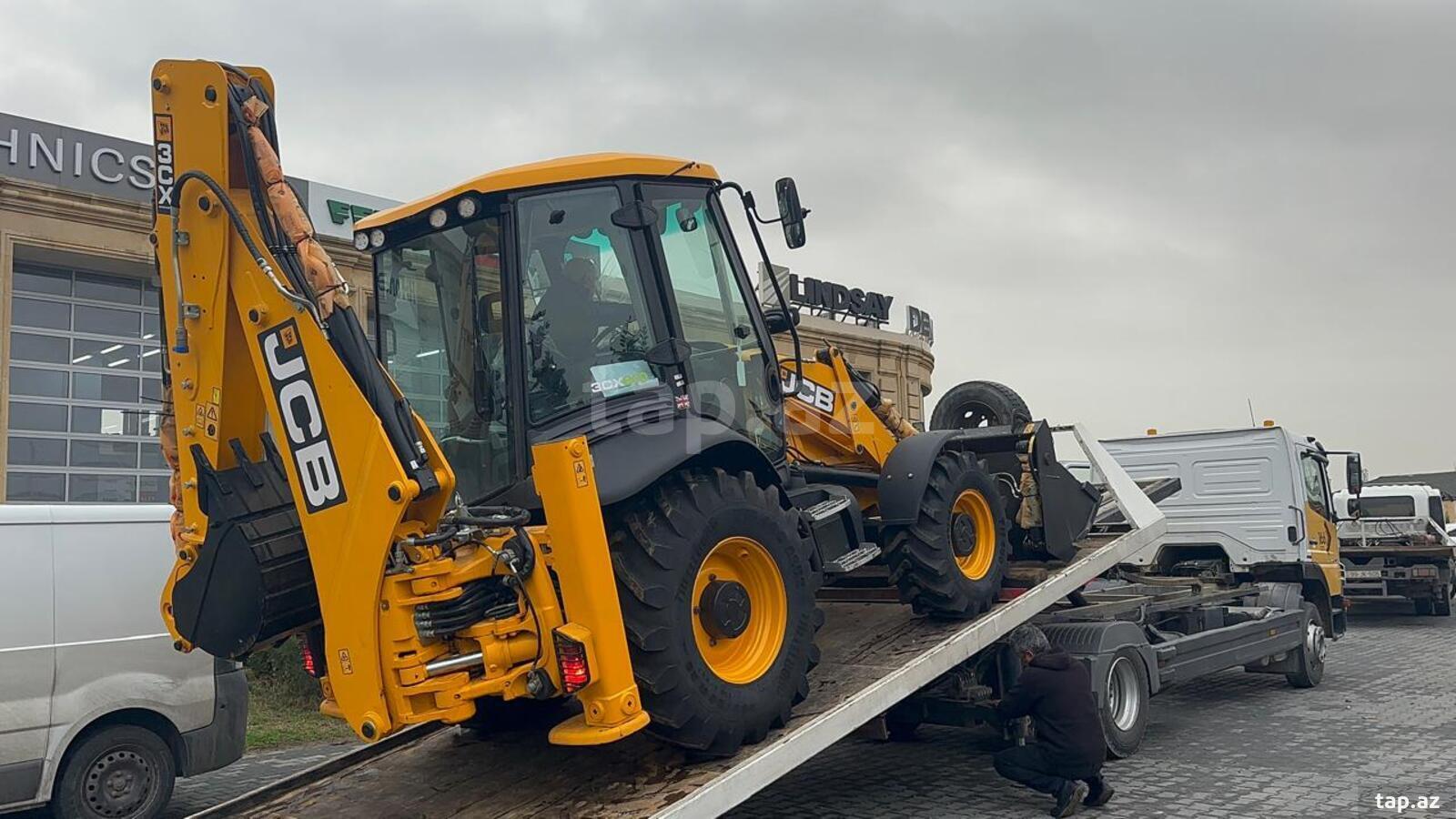 Ekskovator JCB3CX Eco, 2025 il (8)