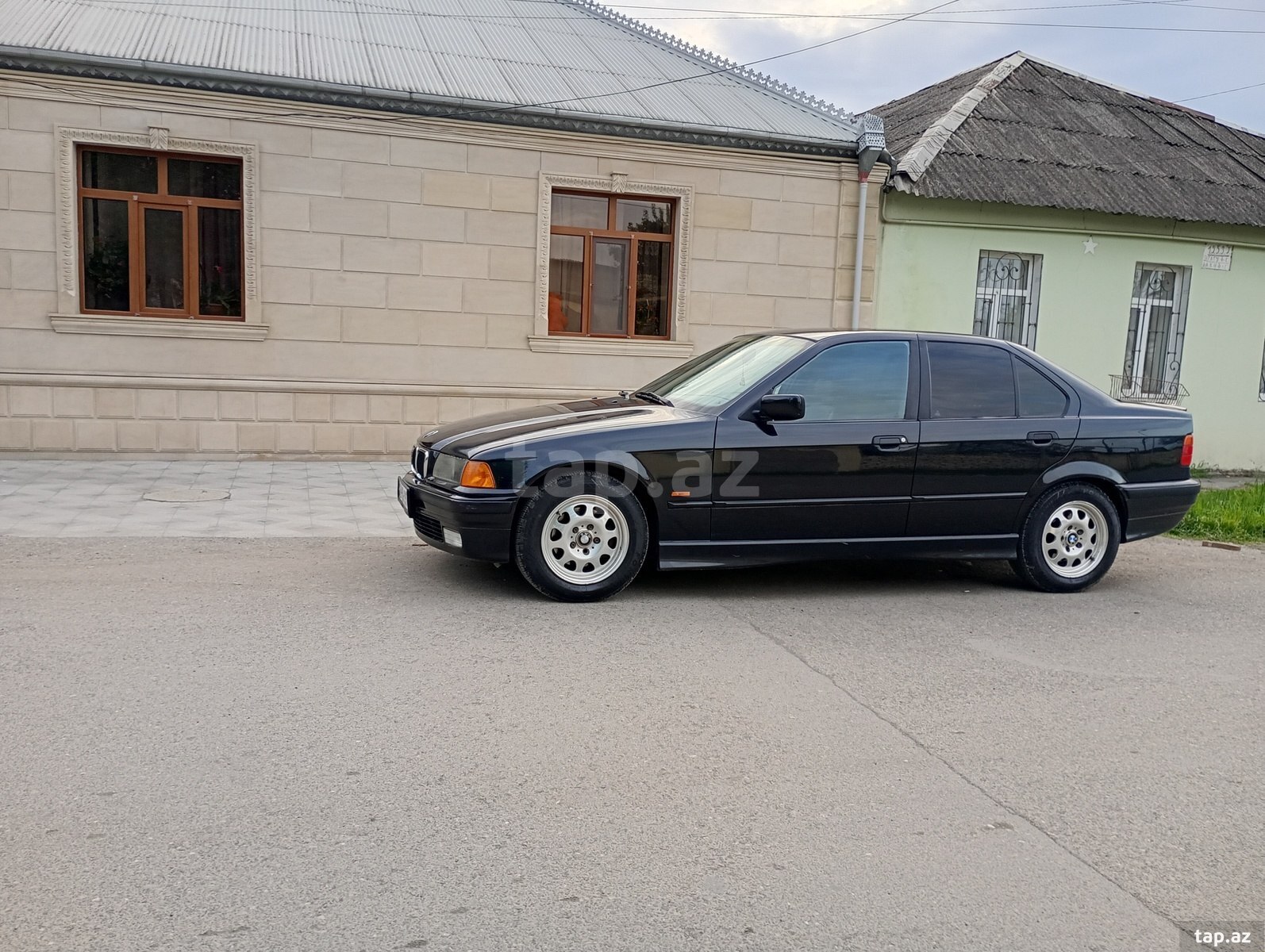 BMW 320, 1997 il (2)