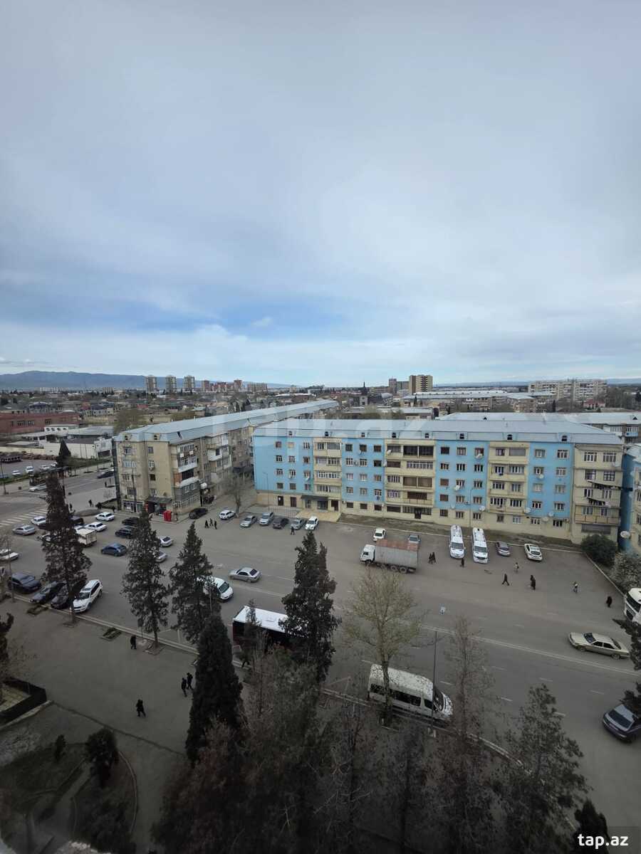 4-otaqlı mənzil, Gəncə ş., 85 m²