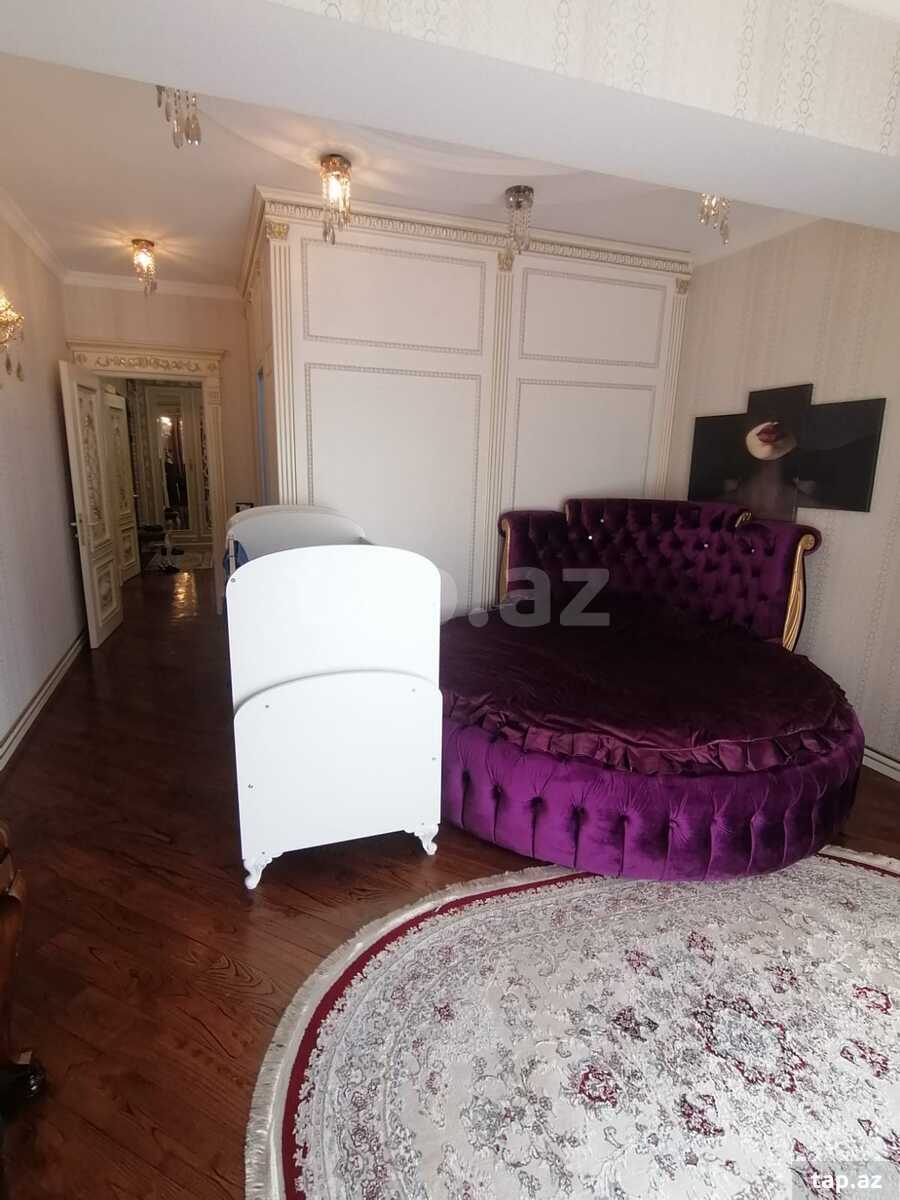4-otaqlı yeni tikili, Afiyəddin Cəlilov küç., 185 m²