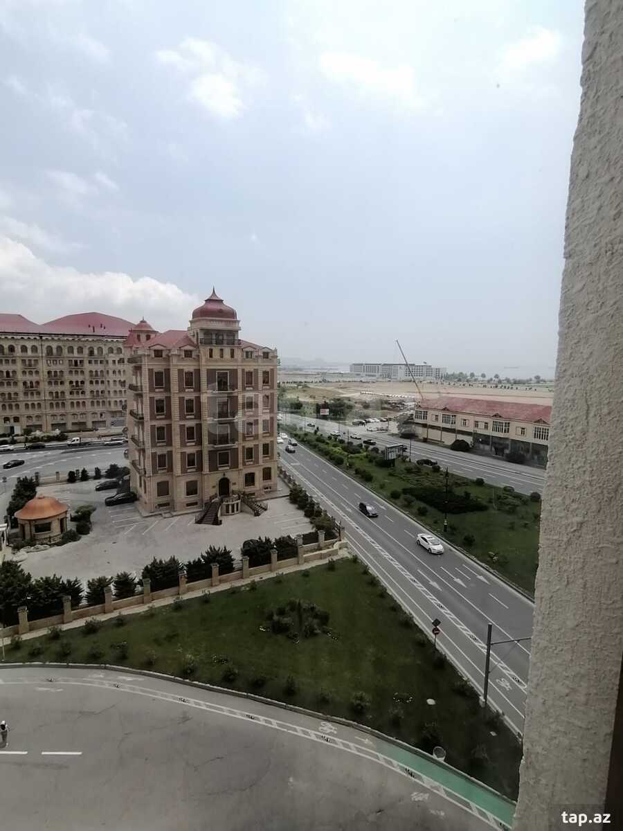 4-otaqlı yeni tikili, Afiyəddin Cəlilov küç., 185 m²