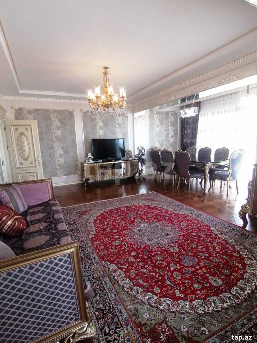 4-otaqlı yeni tikili, Afiyəddin Cəlilov küç., 185 m²