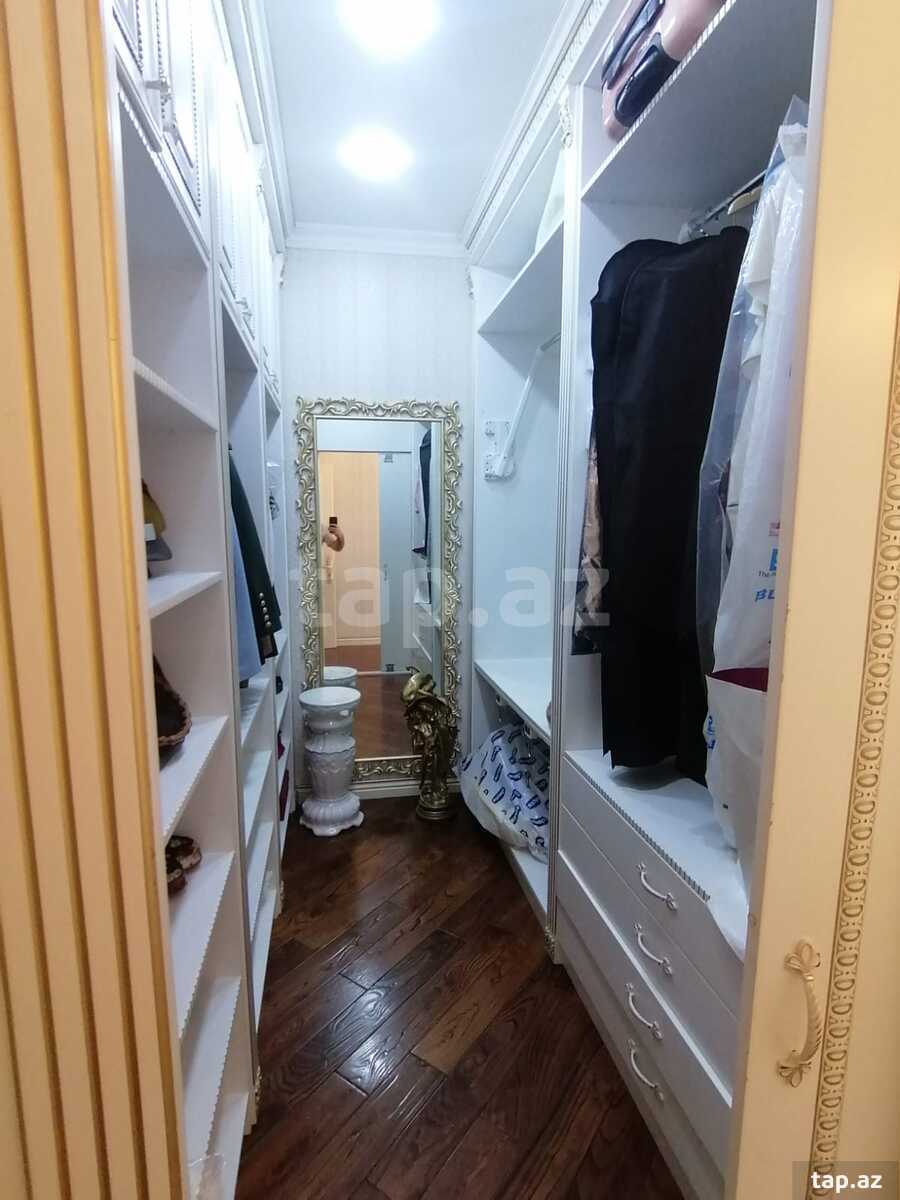 4-otaqlı yeni tikili, Afiyəddin Cəlilov küç., 185 m²