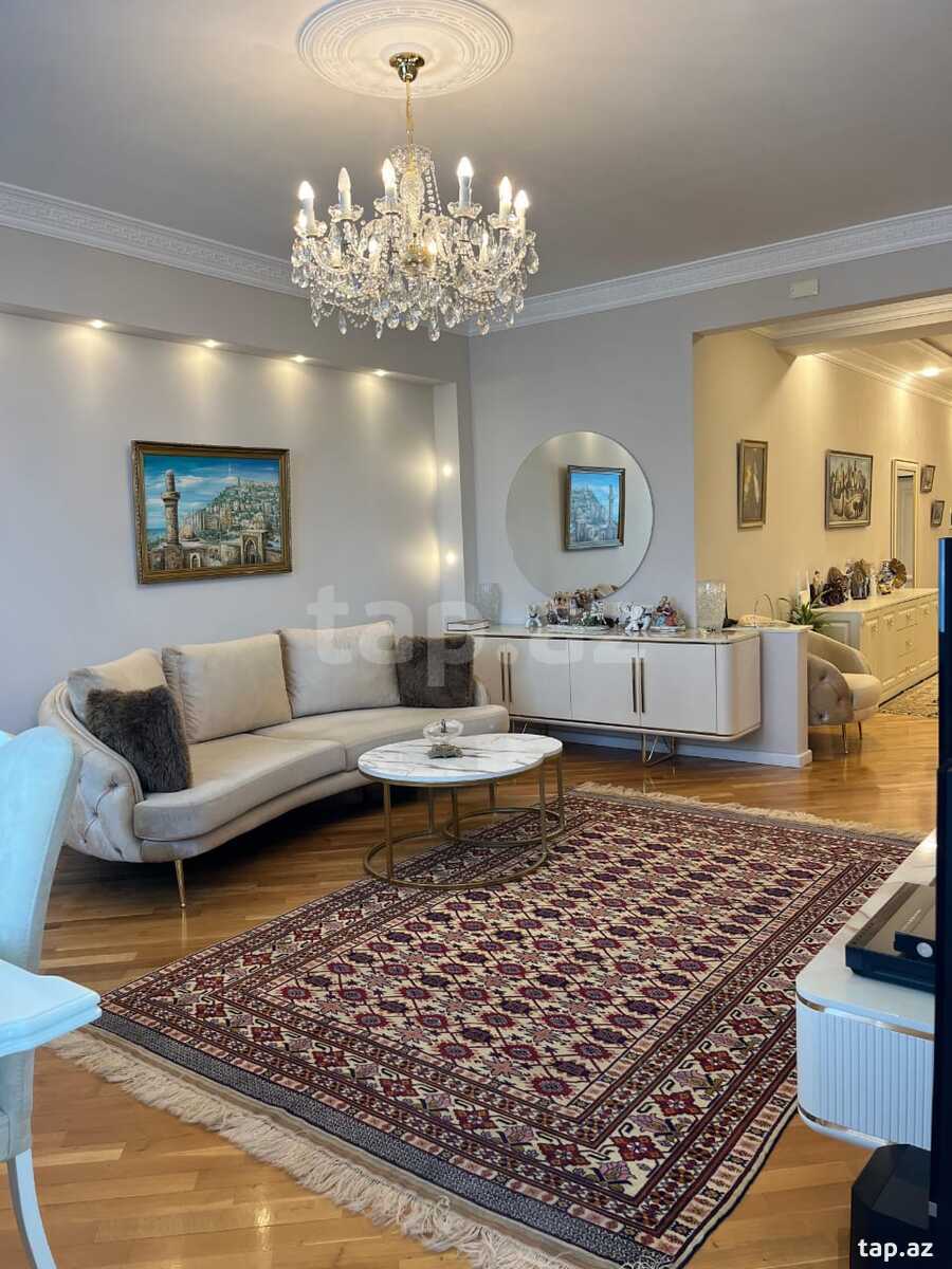 3-otaqlı yeni tikili, Memar Əcəmi m., 110 m²